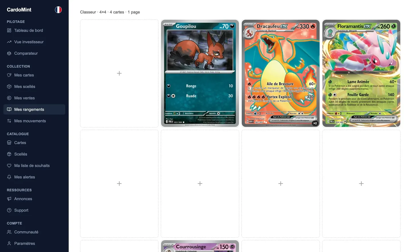 Une page de classeur dans CardoMint : une grille de seize pochettes, quatre occupées par des cartes Pokémon et douze vides marquées d'un plus.